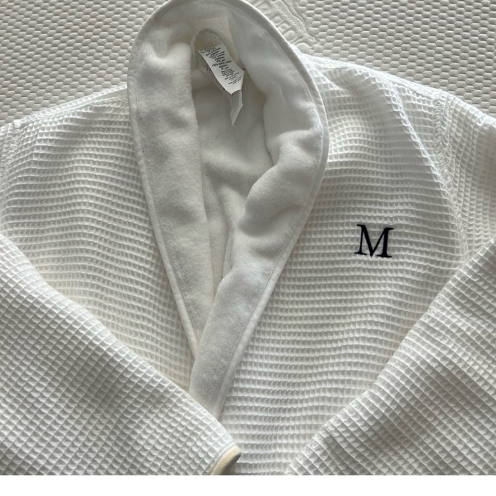 Mark and Ghram plush robe. Initial with M. Like new white.